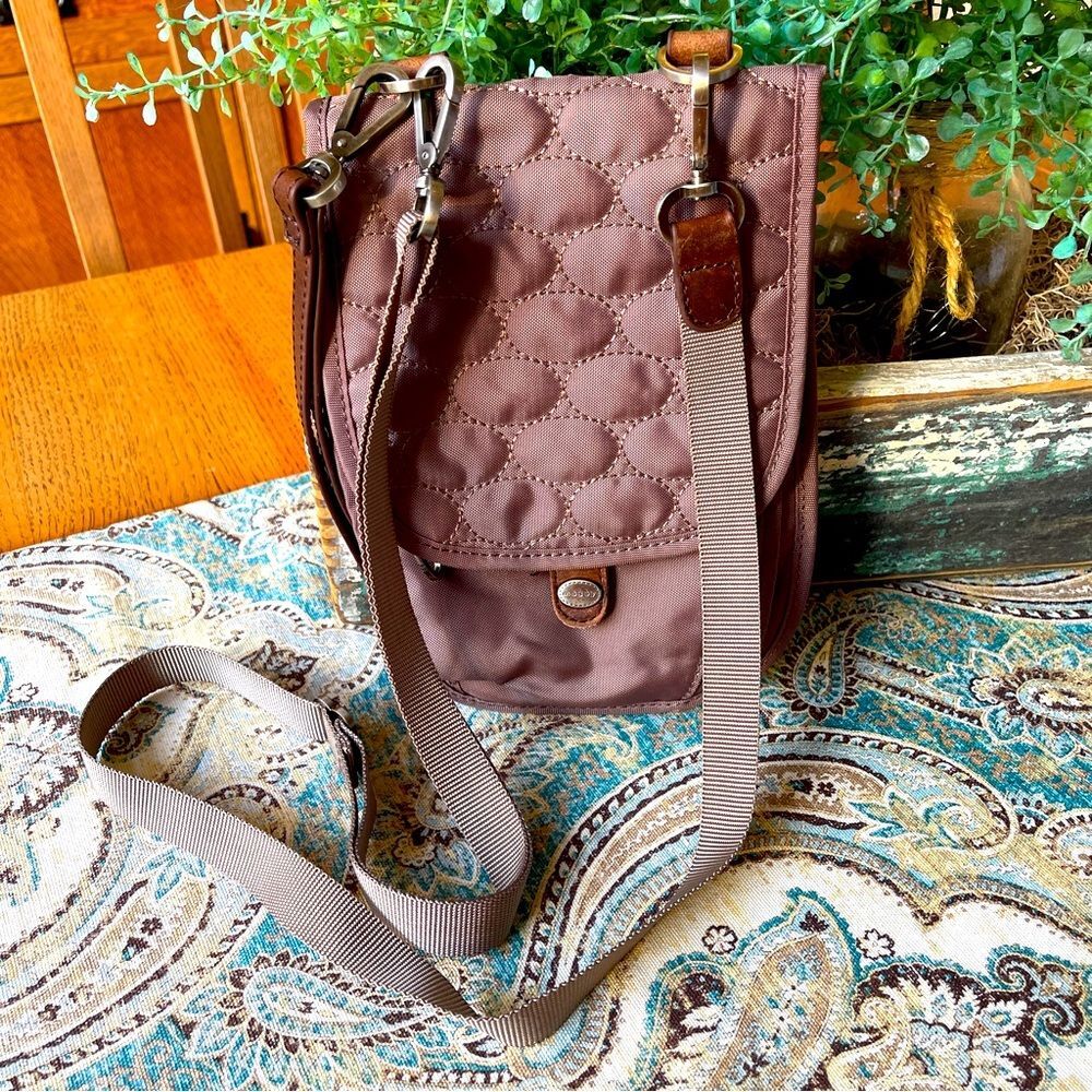 Mosey Life quilted bag convertible crossbody wristlet purse Removable straps
